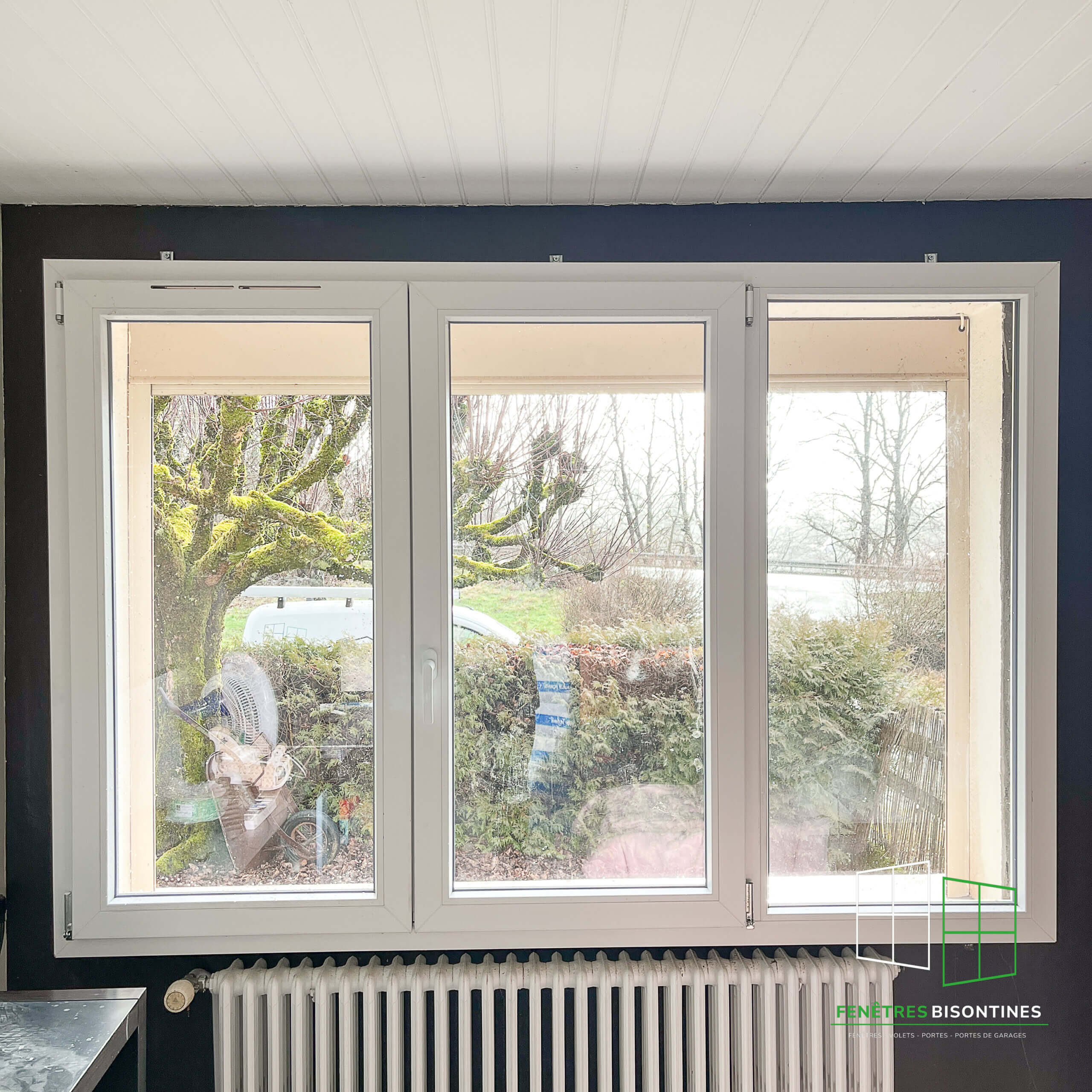 Remplacement fenêtres bois par PVC double vitrage - Les Auxons 25870